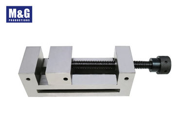 La precisión de pulido de los accesorios QGG de la máquina-herramienta equipa el tornillo fácil actuar, el paralelismo 0.005mm/100m m, lo cuadrado 0.005m m